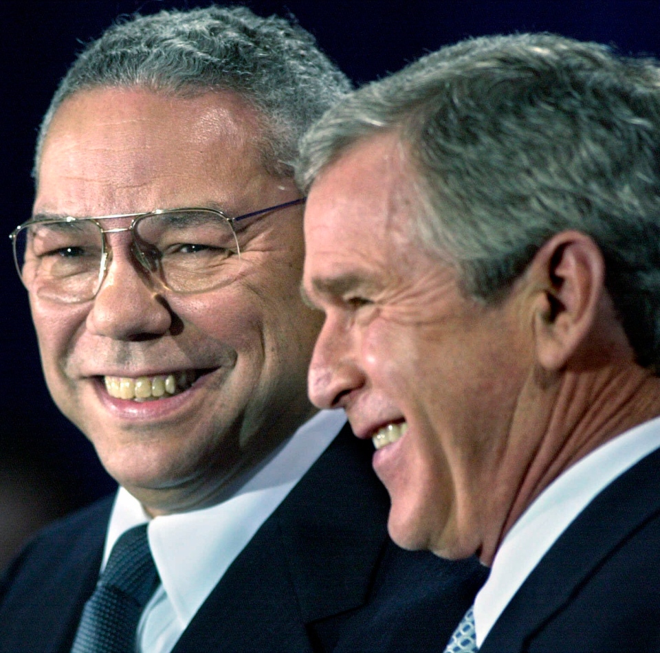 Colin Powell et le président élu des États-Unis, George Bush.